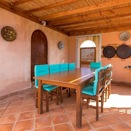 Estrellita Villa